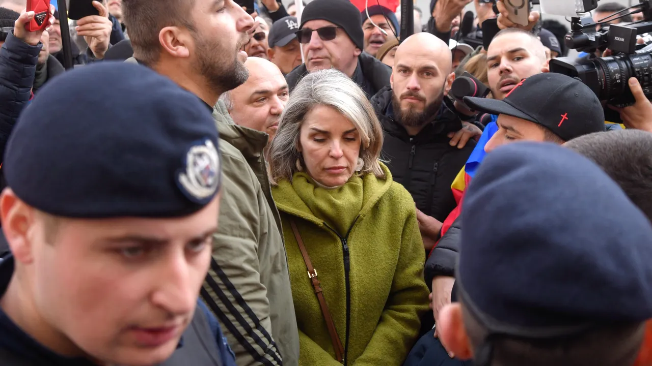 Cristela Georgescu, reacţie privind interdicţiile pentru Călin Georgescu: Cel puţin 2 milioane de oameni care pot vorbi şi pot spune ce se întâmplă