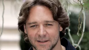 Russell Crowe va apărea pe timbrele din Australia