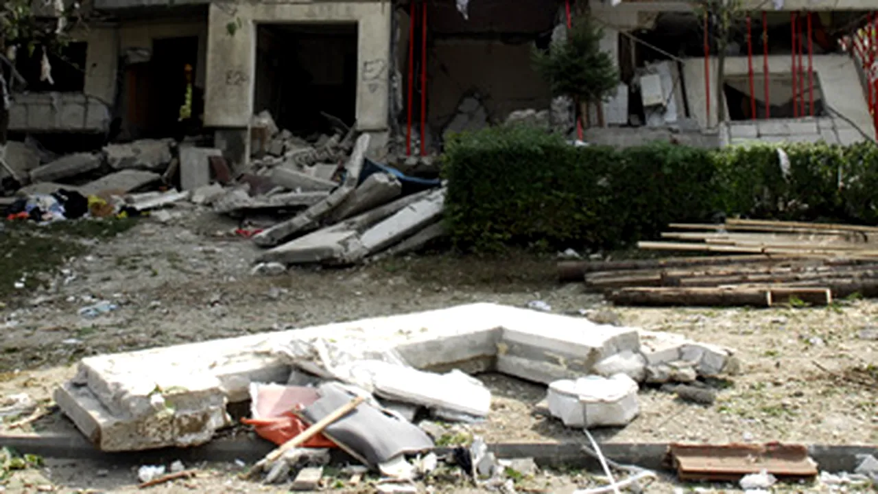 Procesul în cazul exploziei dintr-un bloc din Zalău a fost reluat la Judecătoria Oradea