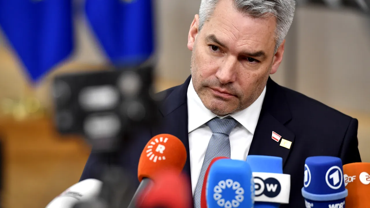 Karl Nehammer, criticat în Austria. Ce le recomandă familiilor cu venituri mici: să mănânce de la McDonald's
