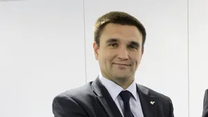 Şeful diplomaţiei ucrainene a acceptat invitaţia ministrului de Externe de a vizita România