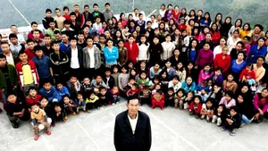 Indianul cu cea mai numeroasă familie din lume, a decedat. Bărbatul a lăsat în urmă 38 de soţii, 89 de copii şi 36 de nepoţi

