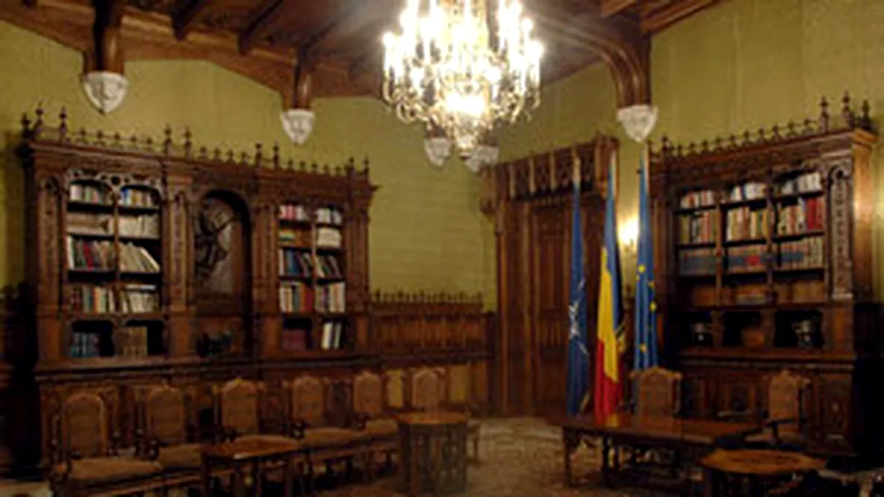 Romanian Presidential Palace Overcrowded On “Open Gates” Day