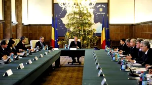 Sindicate: Legea unică de salarizare, adoptată marţi prin asumare, forma ei finală, în 2010
