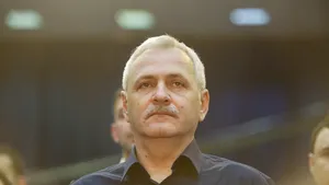 Liviu Dragnea, urmărit penal într-un nou dosar la DNA, pentru favorizarea firmei Tel Drum în privinţa acordării de contracte/ Lideri ai PSD l-au condus cu aplauze la audierea de la sediul Direcţiei - VIDEO