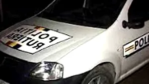 Un tânăr a murit după ce a intrat cu ATV-ul într-o maşină