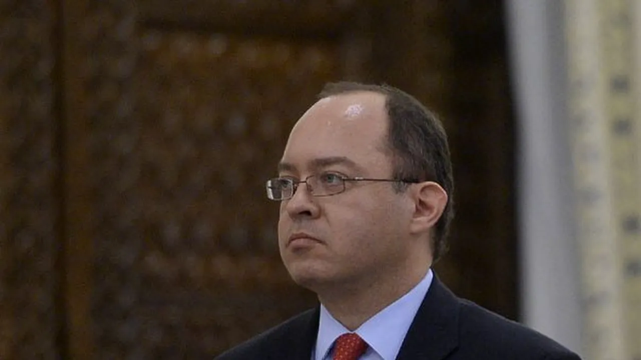 Bogdan Aurescu şi Bogdan Mănoiu primesc grad diplomatic de ambasador - decrete prezidenţiale