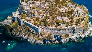 „Cel mai bine păstrat secret” al Europei: insula spectaculoasă unde vacanțele costă mult mai puțin