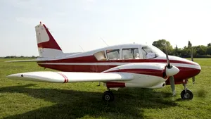 Licitație uimitoare în Spania: Un avion din anii 50 este scos la vânzare pentru doar 10 euro