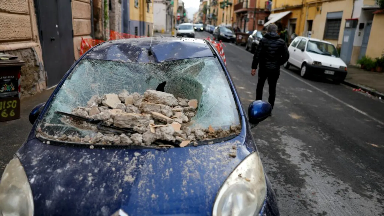 Bilanțul cutremurului din Napoli ajunge la 21 răniți, dintre care doi în stare gravă