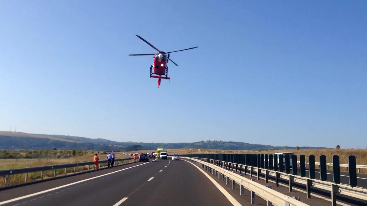 Un poliţist a fost rănit grav de un TIR, după ce a coborât din autospecială, pe Autostrada Sibiu - Deva