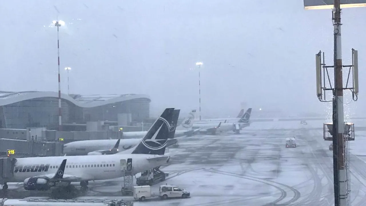 TRAFIC AERIAN perturbat: Întârzieri de peste o oră la decolarea aeronavelor de pe Aeroportul Otopeni din cauza degivrării/ O cursă anulată şi trei întârziate pe Aeroportul Timişoara