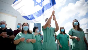 COMENTARIU Lelia Munteanu: Deschizător de drum anticovid, Israelul nu mai ştie încotro s-o ia