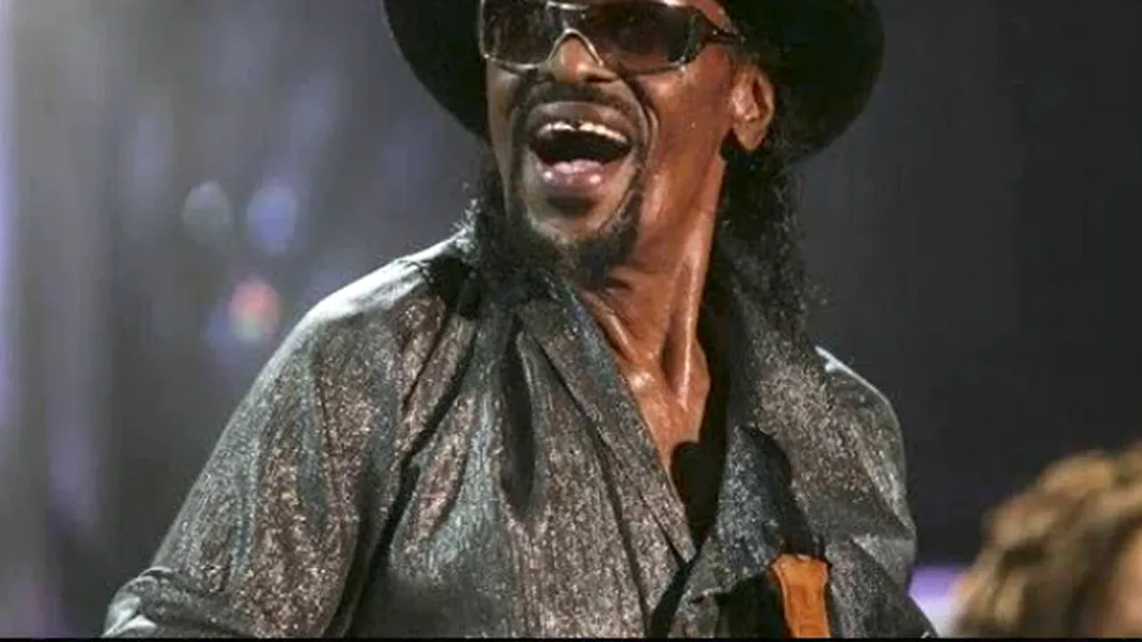 Chitaristul Chuck Brown, supranumit 
