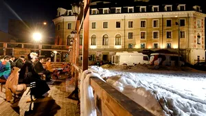 Mult umor, actori dedicaţi şi un public curajos, într-un spectacol de susţinere a Teatrului Evreiesc - FOTO