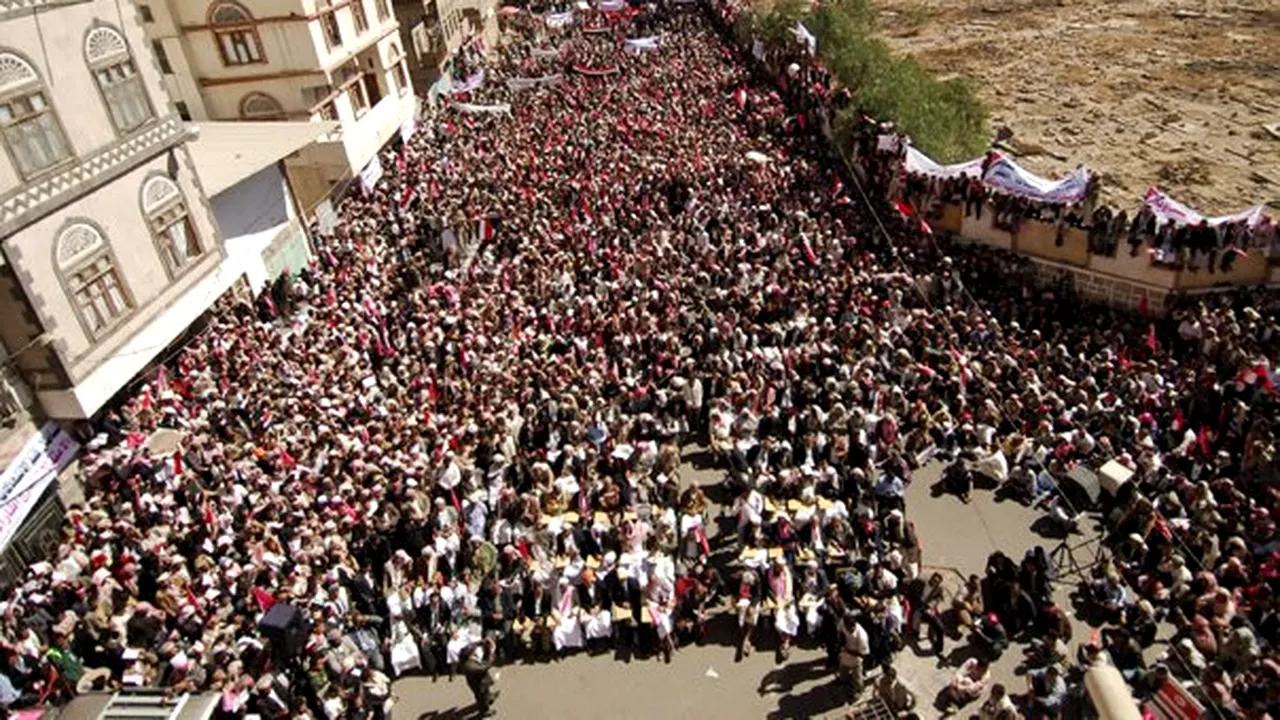 Armata din Yemen, acuzată că a ucis patru manifestanţi şi a rănit alţi şapte