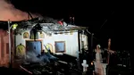 O biserică din Bacău s-a făcut scrum: preotul paroh a primit îngrijiri