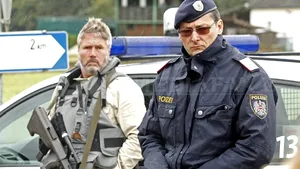 Hotel de lux dintr-o staţiune de schi din Austria, evacuat în urma unei ameninţări cu bombă