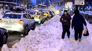 Comandament de iarnă la Primăria Capitalei: 1000 de utilaje de deszăpezit, pregătite pentru vremea rea / Măsurile anunţate de Gabriela Firea