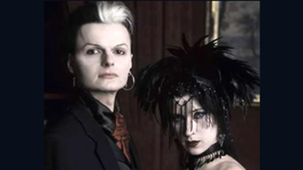 Lacrimosa revine în România