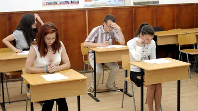 SOCIAL Bacalaureat 2026. Ce subiecte au picat la Limba română: Pia Pillat, Liviu Rebreanu, Bacovia și Arghezi