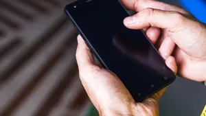 Alertă pe Android: toate dispozitivele sunt în pericol din cauza unui nou virus care fură datele bancare