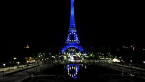 Turnul Eiffel, evacuat din greşeală, după ce un angajat a confundat o simulare cu un incident real