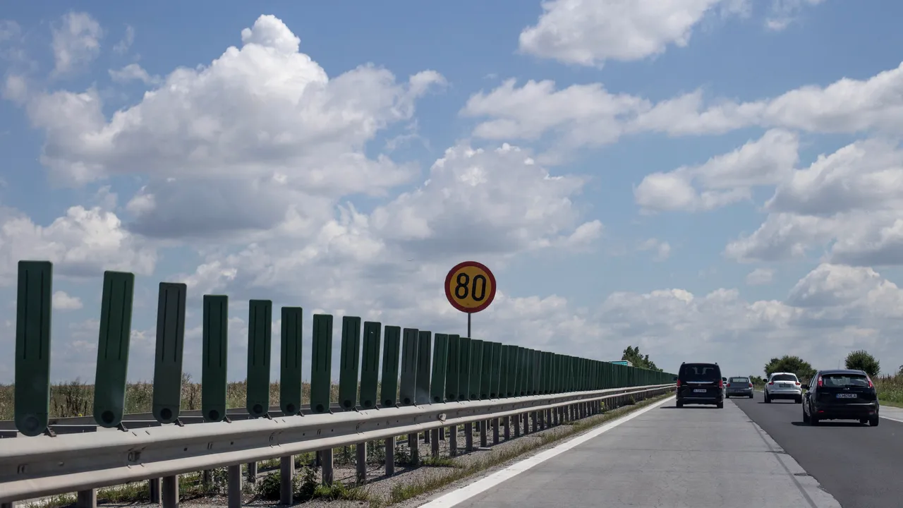 Mai multe coloane de maşini s-au format pe Autostrada Soarelui pe sensul de mers către Bucureşti