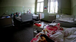 Băsescu: Spitalele sunt societăţi de stat. Legea sănătăţii va fi adoptată rapid, chiar prin asumare