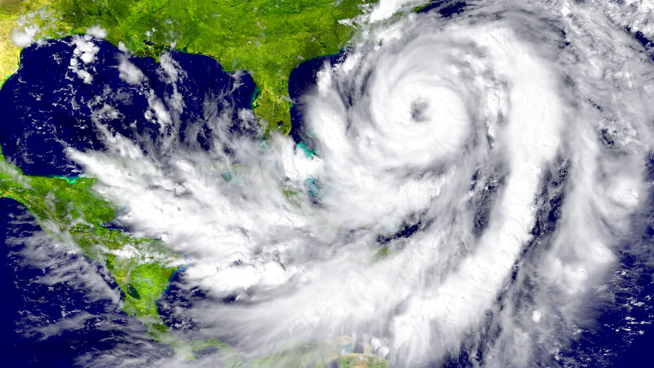 Un uragan format în Atlantic se îndreaptă direct către un arhipelag cu zeci de mii de locuitori