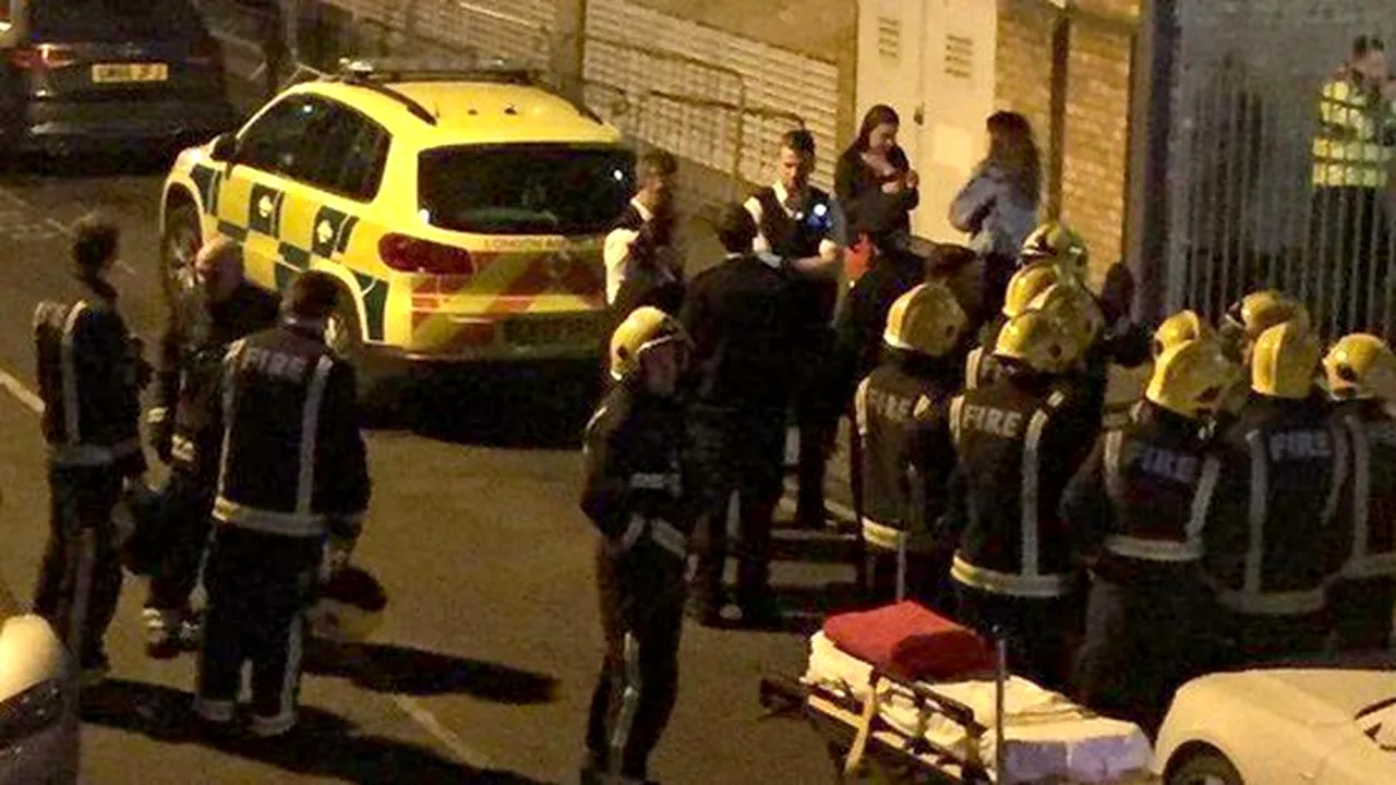 FOTO, VIDEO Atac cu acid în Londra | Două persoane au fost spitalizate după ce au fost atacate cu o substanţă otrăvitoare