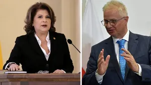 Purtător de cuvânt al PE: Plumb şi Trocsany, incompatibili cu Tratatele şi Codul de conduită