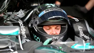 Formula 1: Nico Rosberg, cel mai rapid în calificările Marelui Premiu al Japoniei, marcate de un accident violent - VIDEO