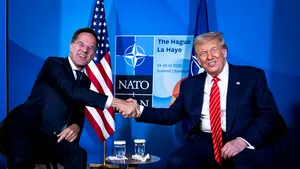 Şeful NATO neagă că l-a numit pe Trump „tătic