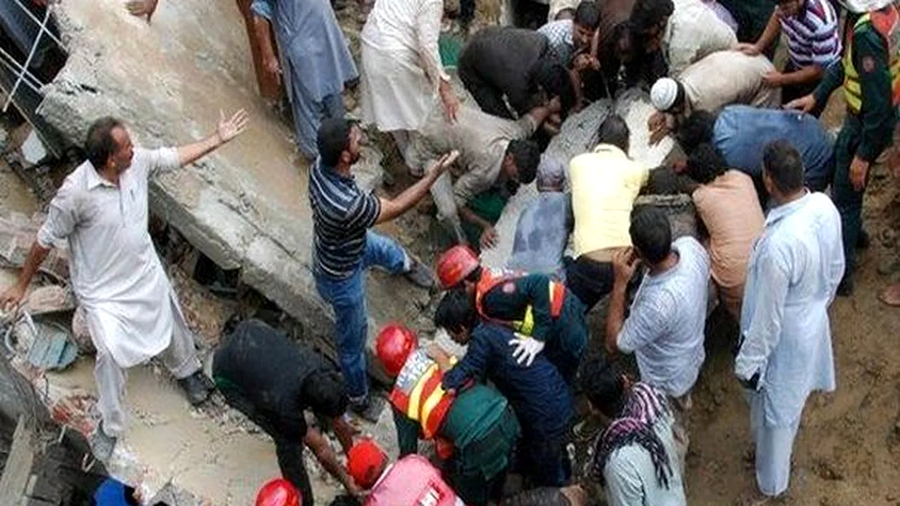 Cel puţin cinci morţi, după prăbuşirea acoperişului unei moschei, în Pakistan