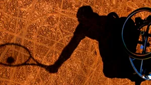 Doi tenismeni americani în scaun rulant antrenează jucători români - FOTO