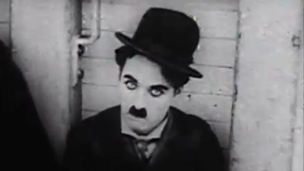 Originea lui Charlie Chaplin, învăluită în mister, potrivit arhivelor MI5 - VIDEO