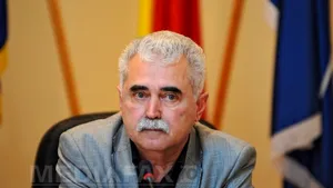 Cei trei parlamentari PDL care au votat la modificarea Codului Penal, SUSPENDAŢI trei luni din partid