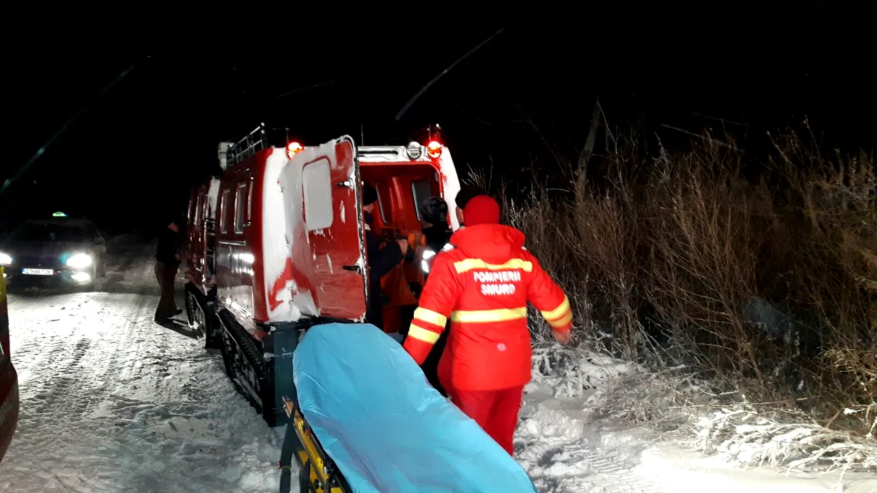 O şenilată a fost solicitată să intervină pentru transportul unui pacient din Vaslui, în stare de inconştienţă | VIDEO