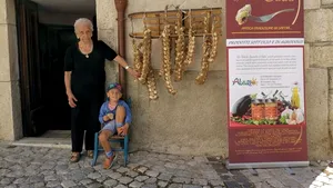 Afacerea italiană care nu are plan de afaceri, dar are o mamă foarte exigentă