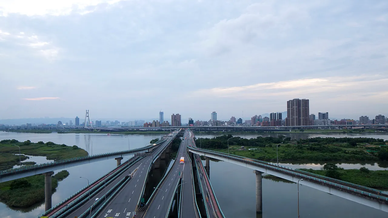 Zece persoane care încercau să ajungă din Hong Kong în Taiwan au fost arestate de autorităţile chineze 