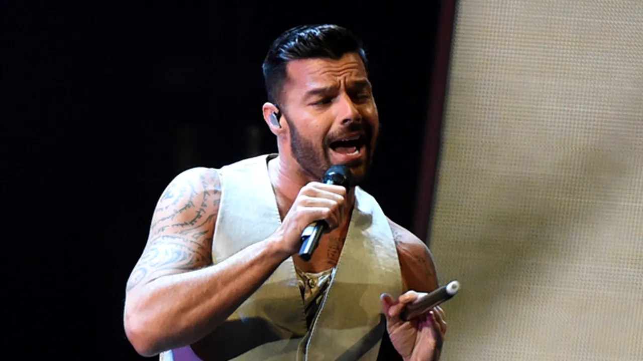 Ricky Martin respinge acuzaţiile care i-au adus un ordin de restricţie pentru violenţă domestică

