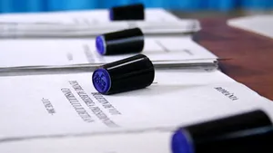 MIRA a început distribuirea ştampilelor şi timbrelor pentru alegeri