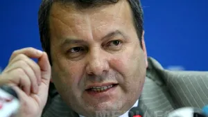 Ialomiţianu: Cinteză a spus că trei bănci ar putea sesiza CE în cazul conversiei creditelor în lei