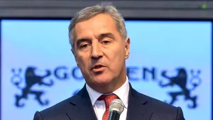 Premierul muntenegrean cere votul de încredere al Parlamentului, în urma deciziei de aderare la NATO