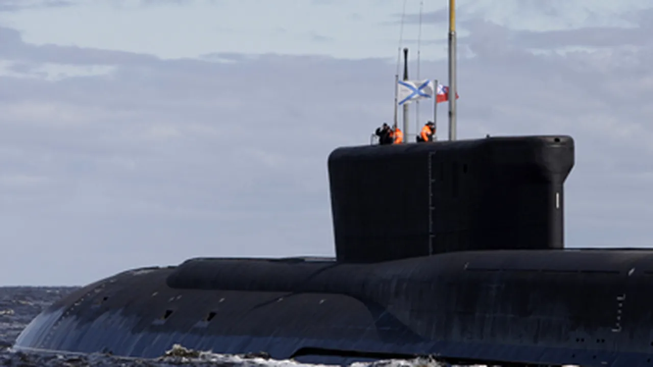 Două submarine nucleare ruseşti au patrulat în largul coastei de est a SUA