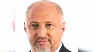 Un senator PNL a rămas fără permis. A fost prins circulând cu o viteză ameţitoare în localitate, dar a refuzat să coopereze