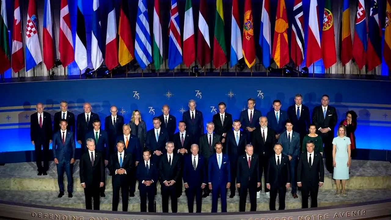 Pachet major de ajutor pentru Ucraina. Biden, Scholz, Meloni, Iohannis şi Schoof şi-au luat angajamentul
