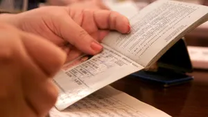 Imprimeria franceză, suspectată că a dat mită pentru contracte în România