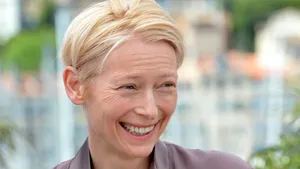 Tilda Swinton vine la Bucureşti pentru cel mai nou film al lui Terry Gilliam, 